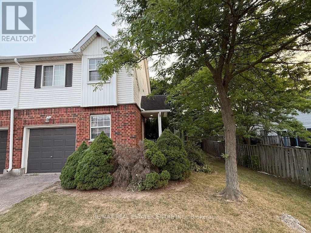 1 - 185 Highland Crescent, Kitchener