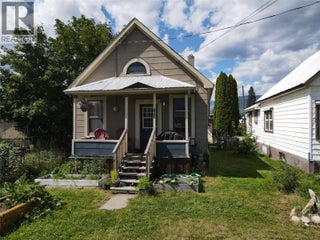 415 Downie Street. Revelstoke, British Columbia