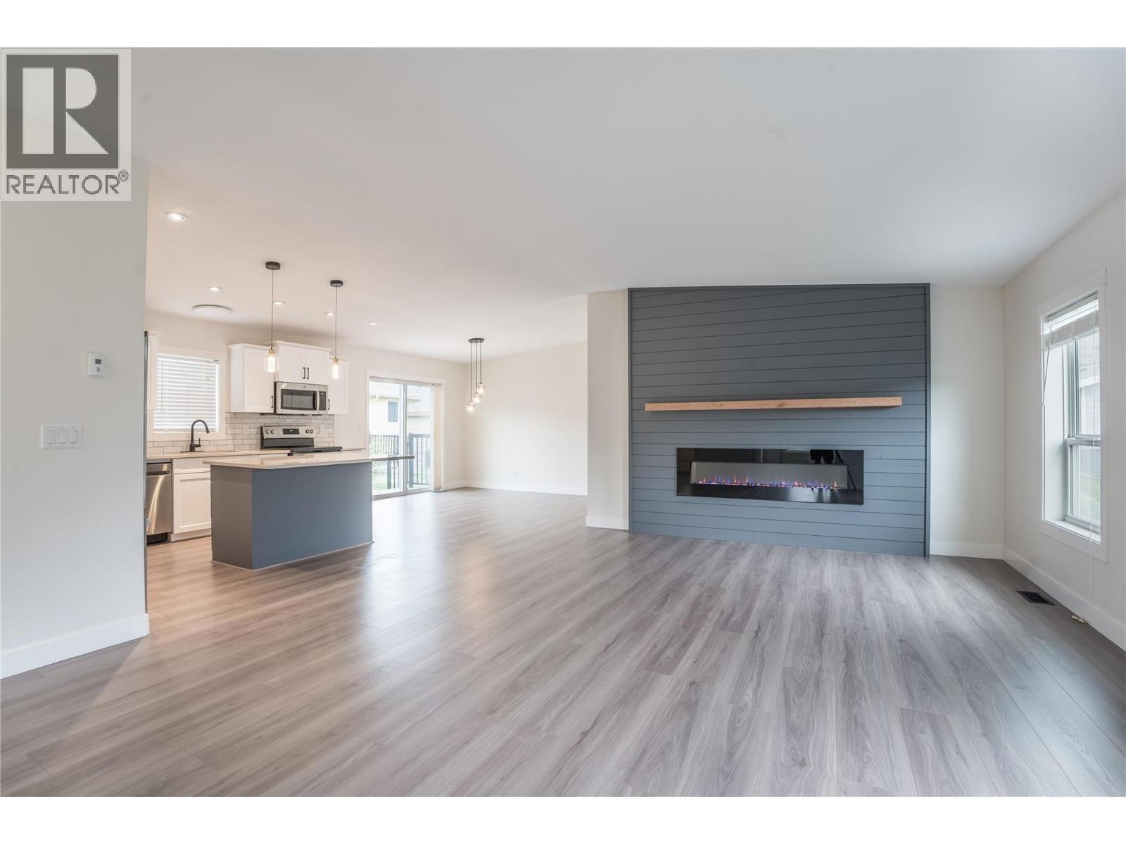 8300 Gallagher Lake Frontage Road Unit# 70. Oliver, British Columbia