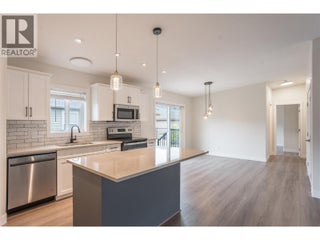 8300 Gallagher Lake Frontage Road Unit# 70. Oliver, British Columbia