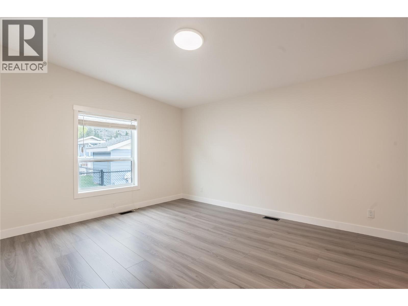 8300 Gallagher Lake Frontage Road Unit# 70. Oliver, British Columbia