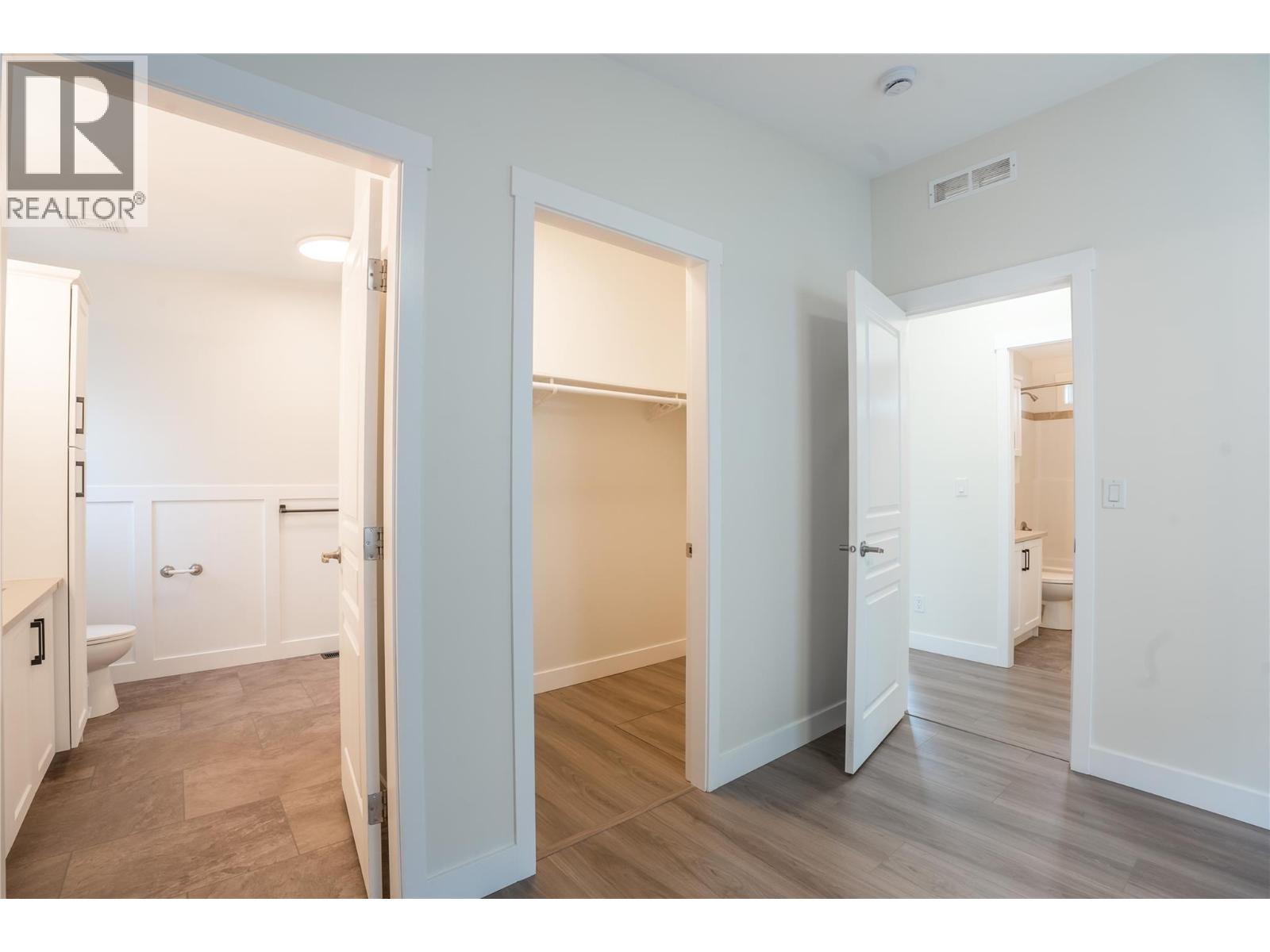 8300 Gallagher Lake Frontage Road Unit# 70. Oliver, British Columbia