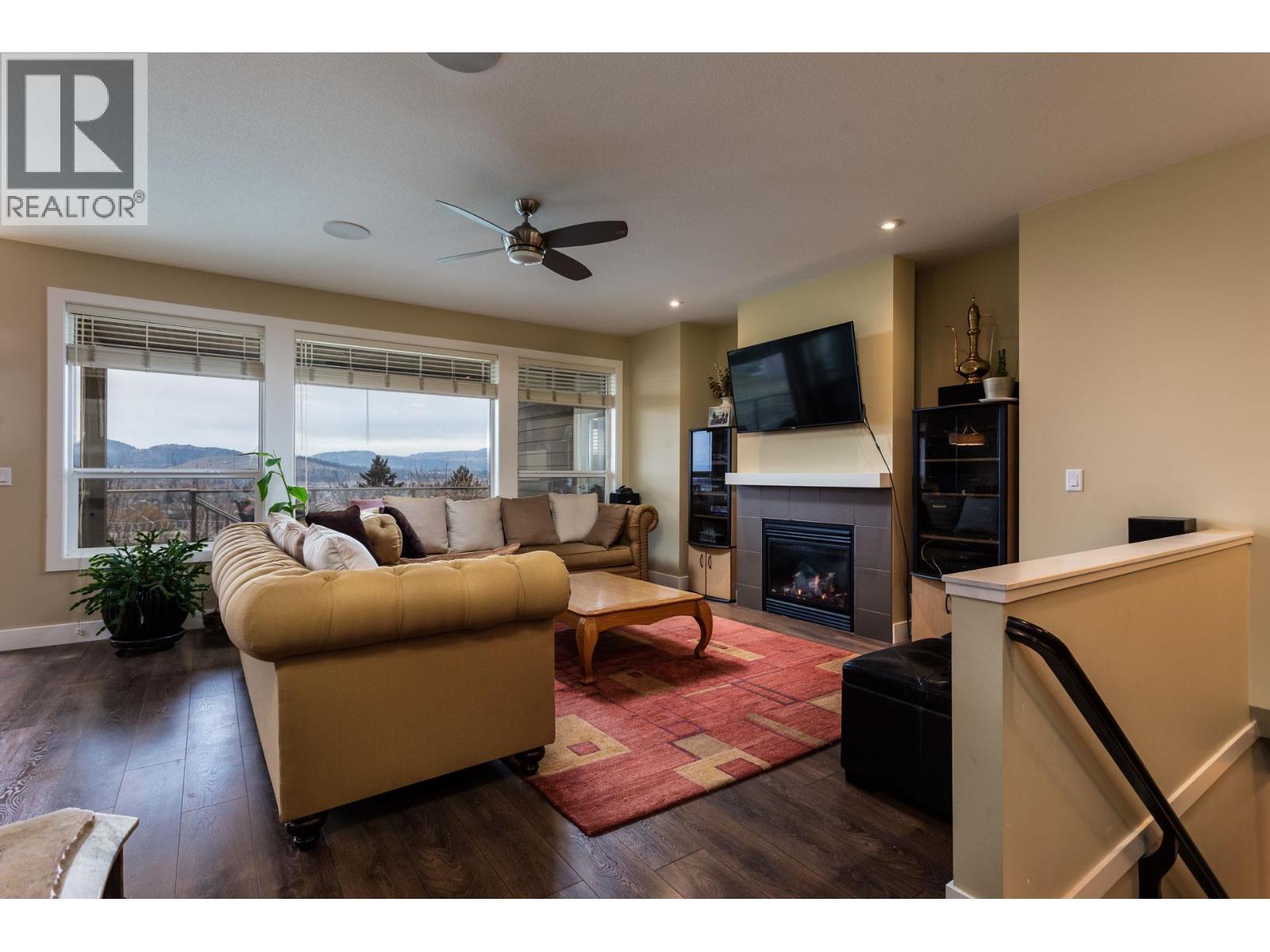 833 Mccurdy Road E. Kelowna, British Columbia