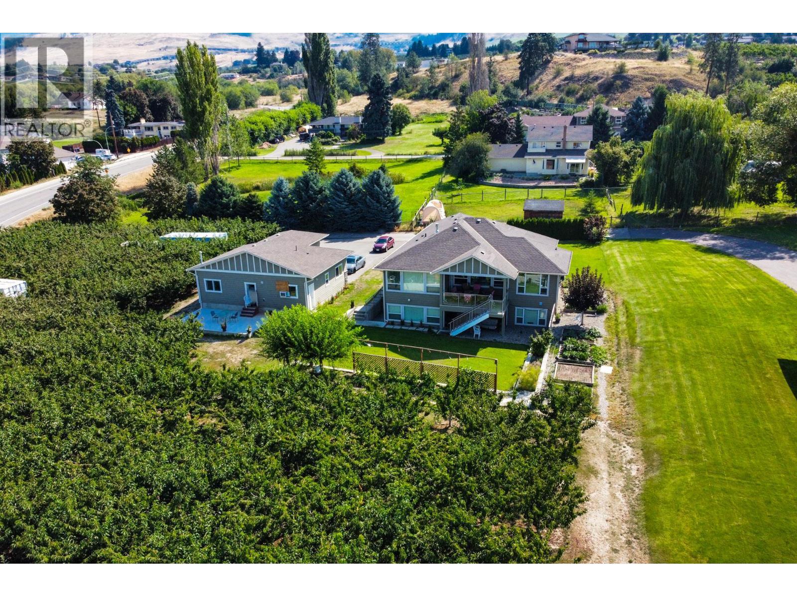 833 Mccurdy Road E. Kelowna, British Columbia