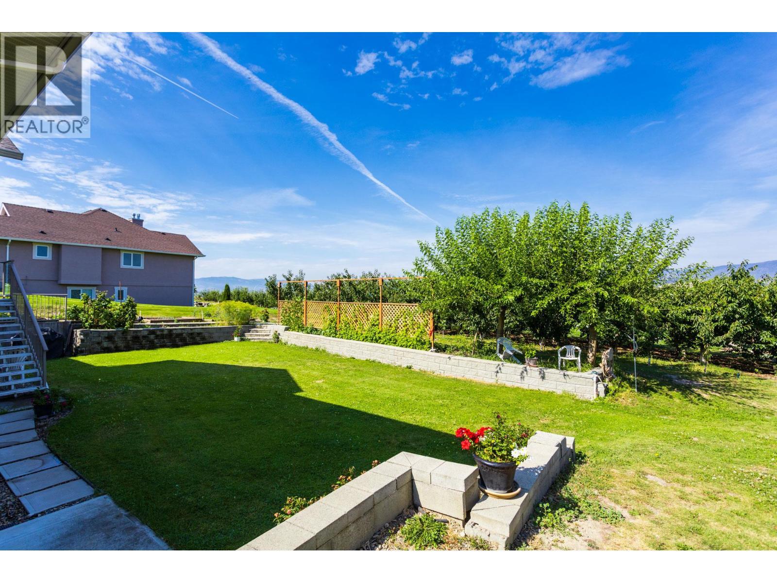 833 Mccurdy Road E. Kelowna, British Columbia