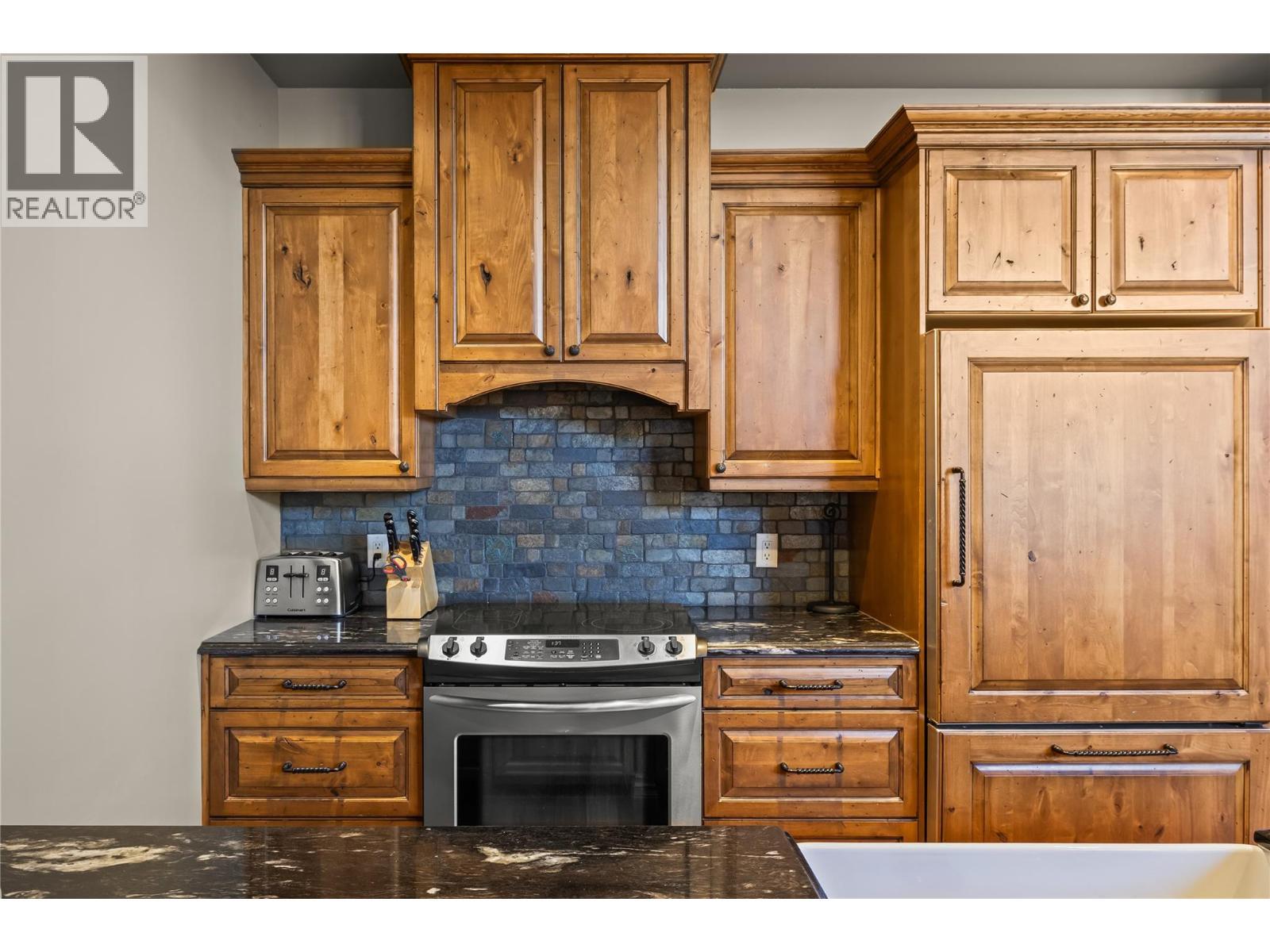 255 Feathertop Way Unit# 7. Kelowna, British Columbia