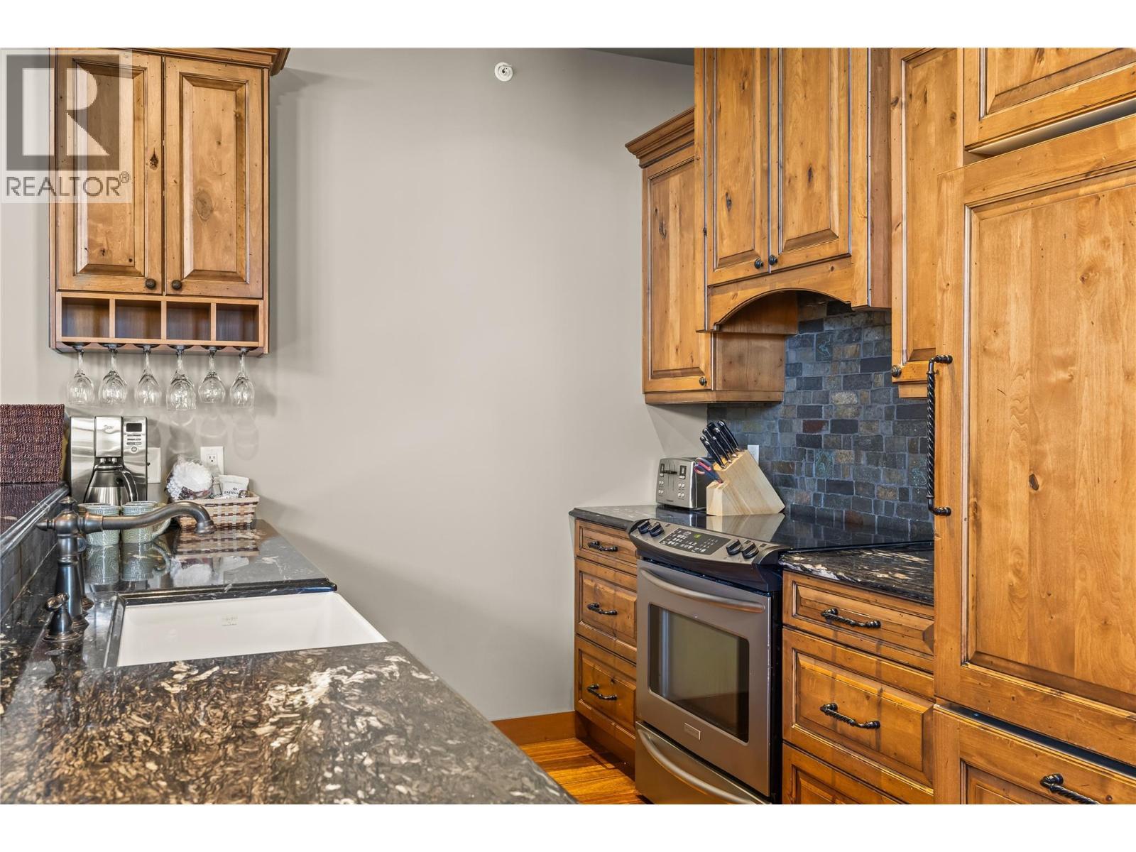 255 Feathertop Way Unit# 7. Kelowna, British Columbia