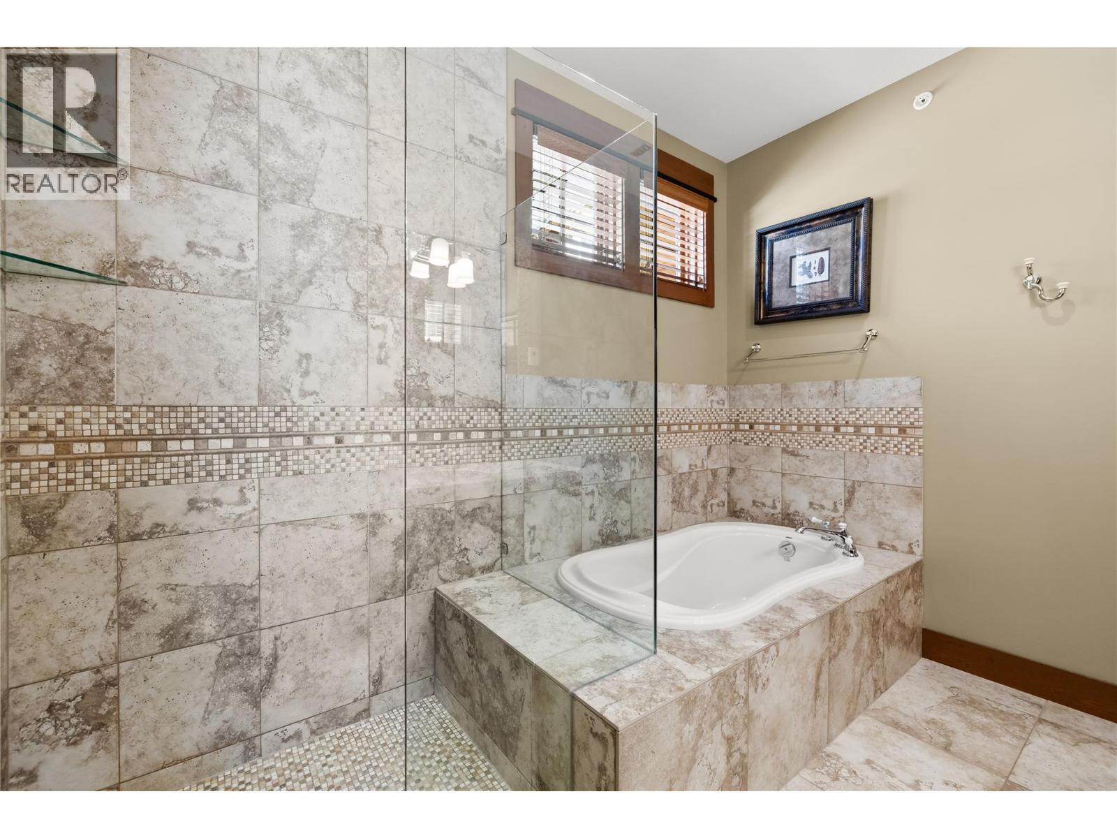 255 Feathertop Way Unit# 7. Kelowna, British Columbia