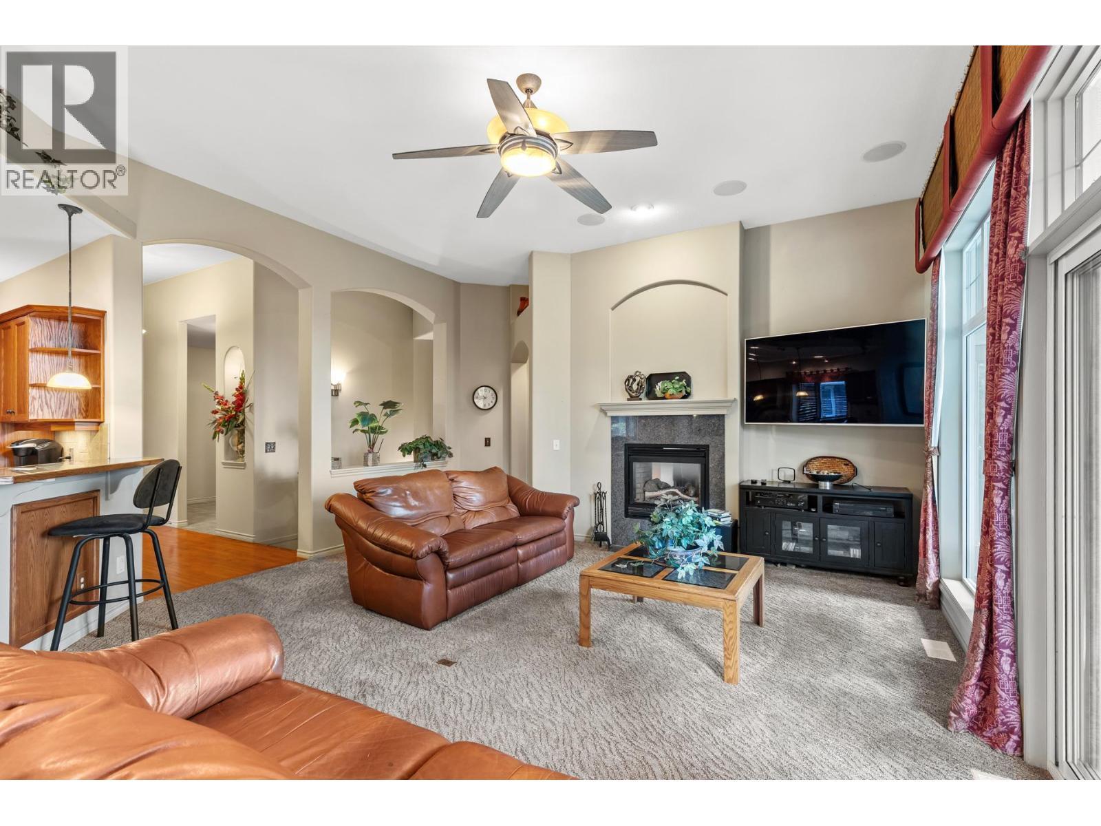 4520 Gallaghers Lookout Unit# 2. Kelowna, British Columbia