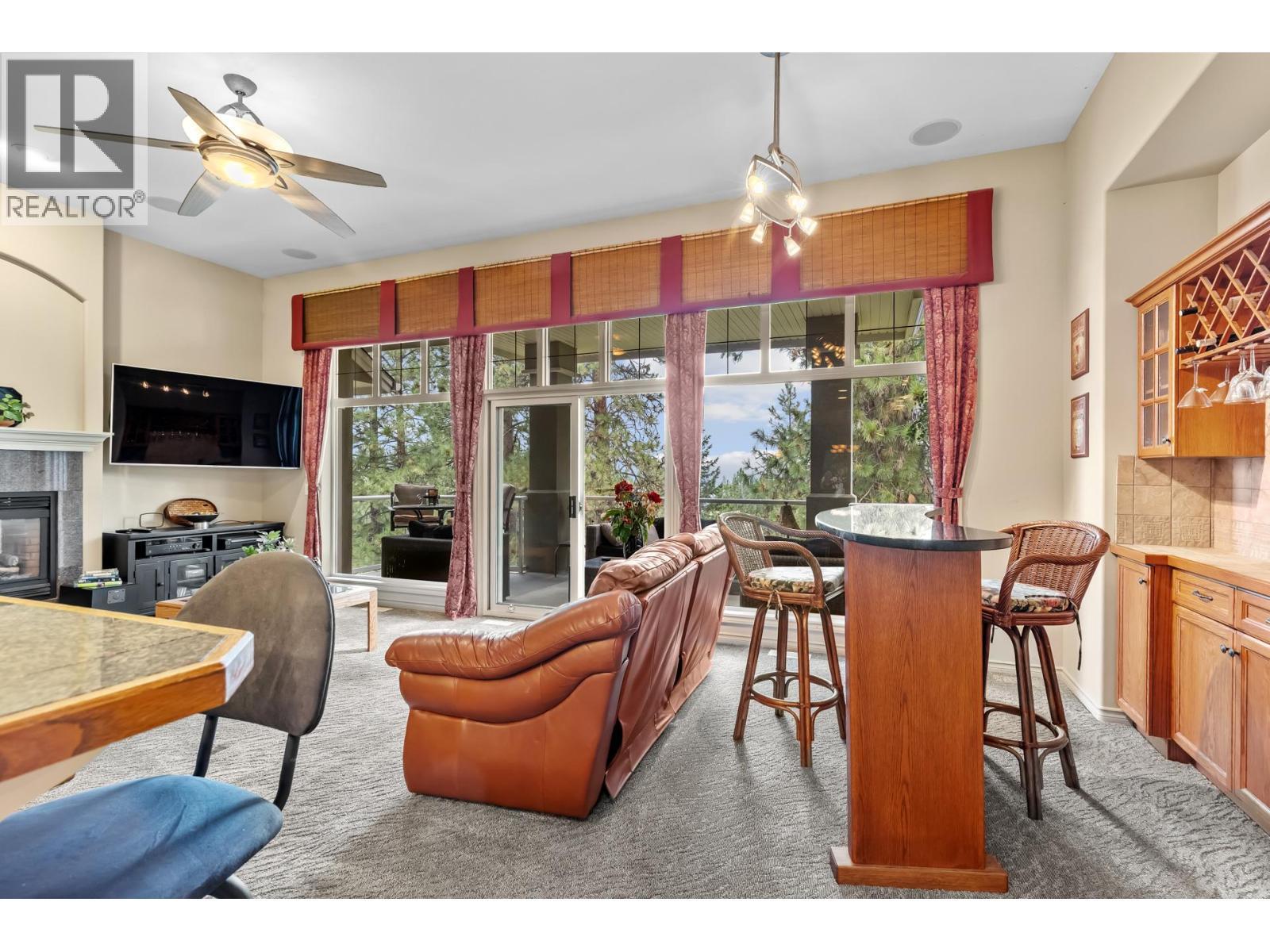 4520 Gallaghers Lookout Unit# 2. Kelowna, British Columbia