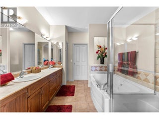 4520 Gallaghers Lookout Unit# 2. Kelowna, British Columbia