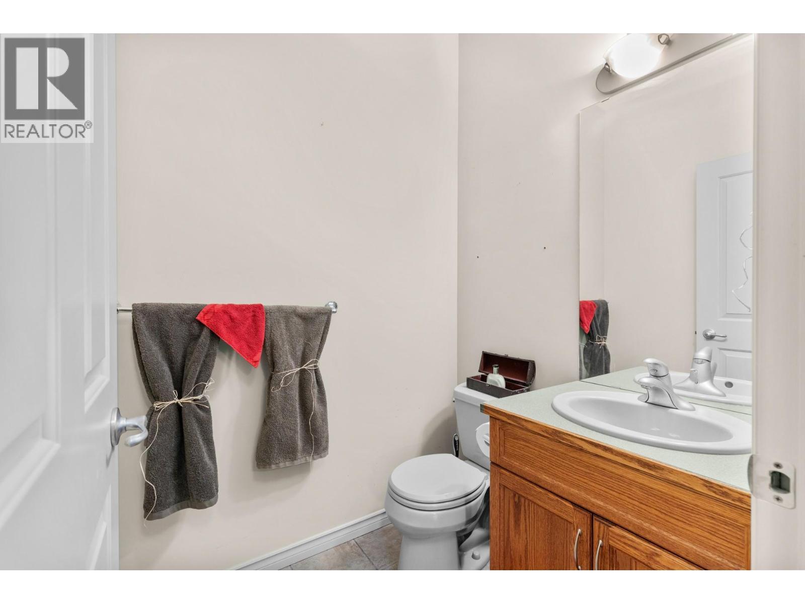 4520 Gallaghers Lookout Unit# 2. Kelowna, British Columbia