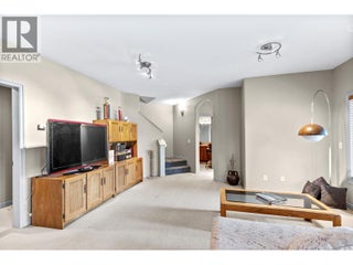 4520 Gallaghers Lookout Unit# 2. Kelowna, British Columbia