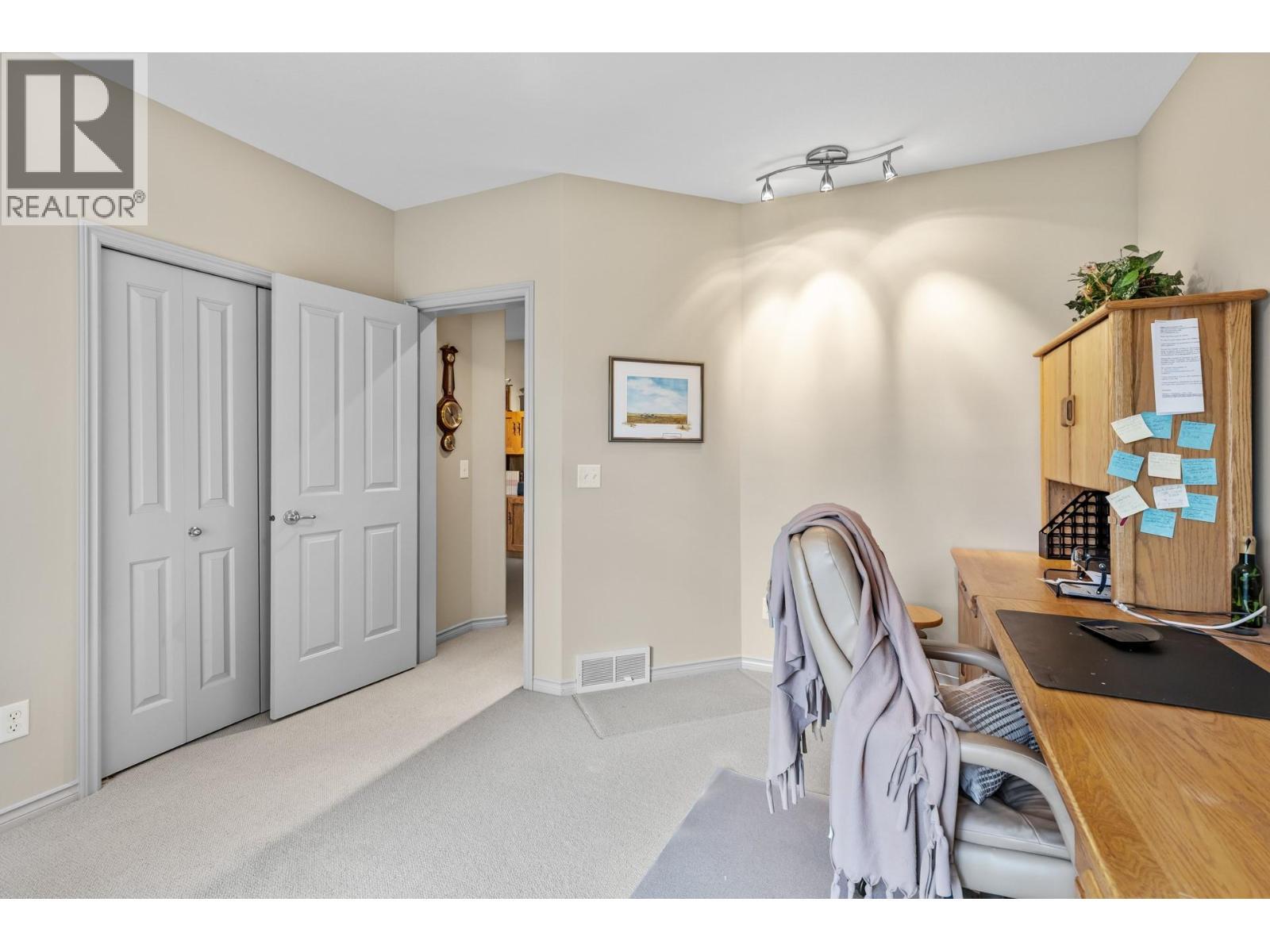 4520 Gallaghers Lookout Unit# 2. Kelowna, British Columbia