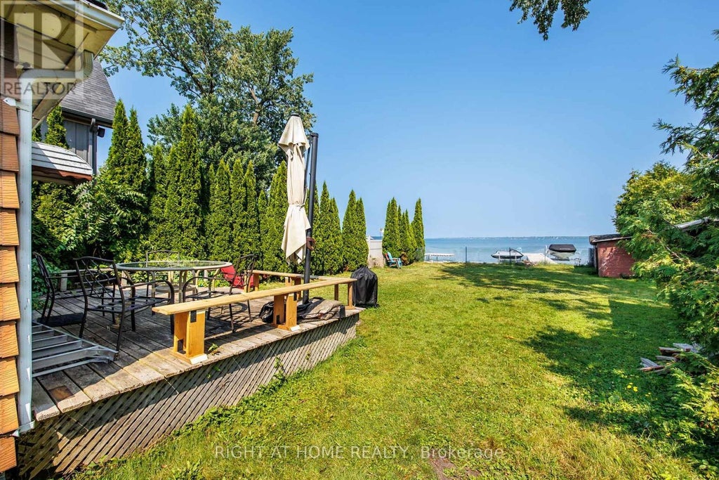 1557 Houston Avenue, Innisfil
