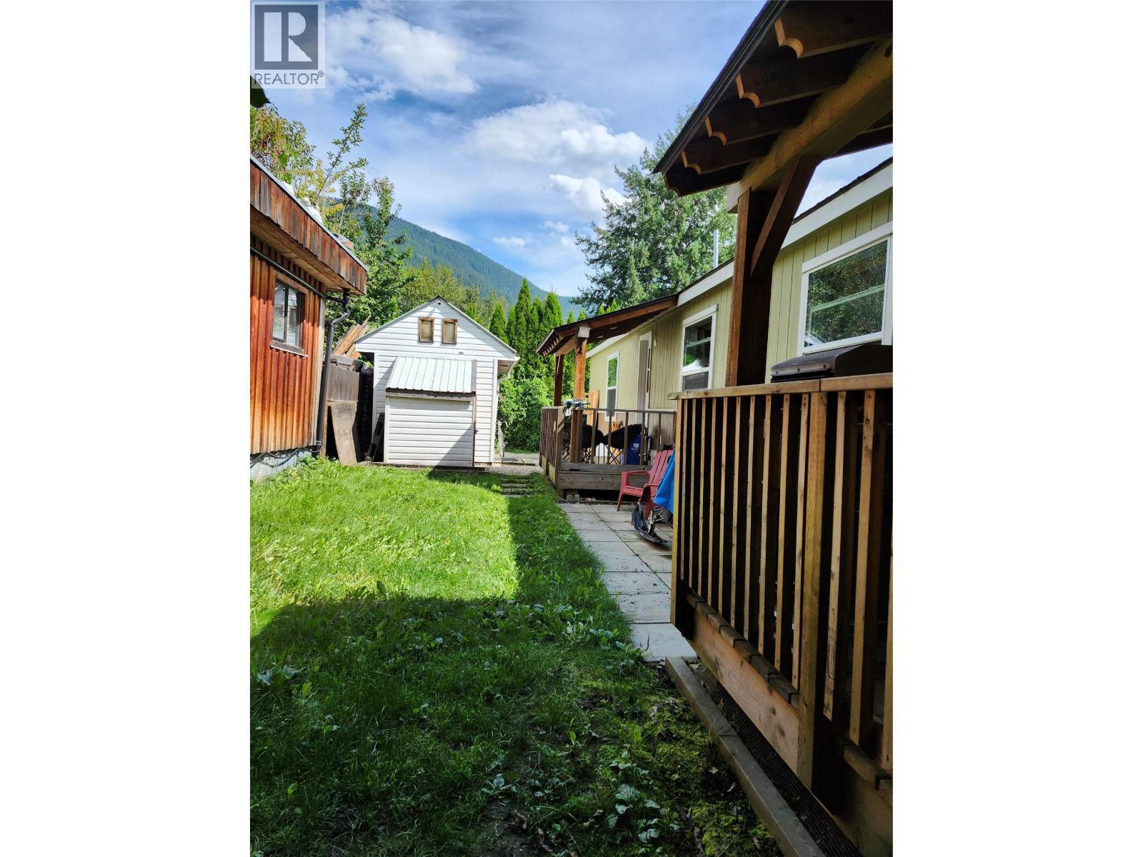 318 Humbert Street Unit# 10. Revelstoke, British Columbia