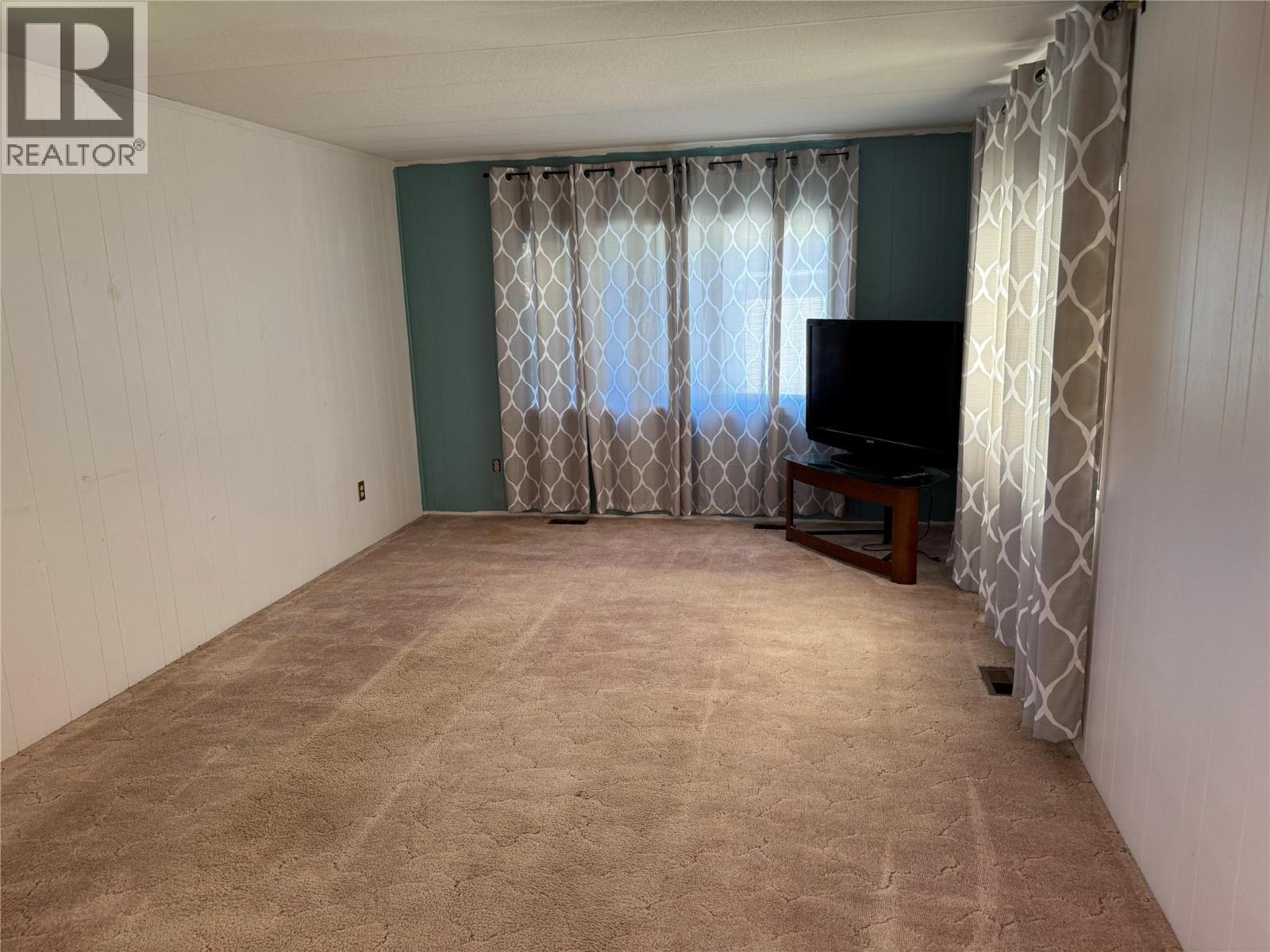 8712 Steuart Street Unit# 19. Summerland, British Columbia