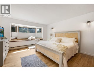 1590 Willow Crescent. Kelowna, British Columbia