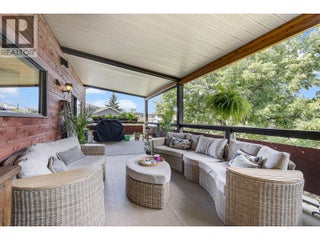 1590 Willow Crescent. Kelowna, British Columbia