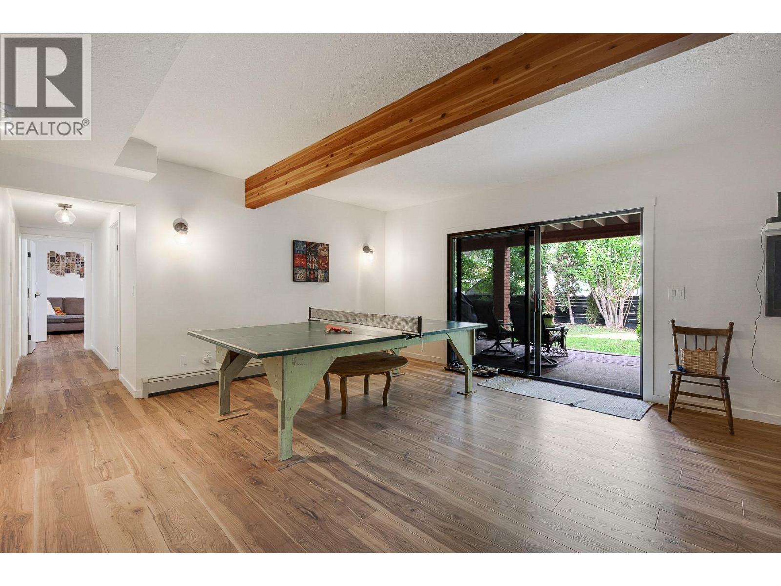 1590 Willow Crescent. Kelowna, British Columbia