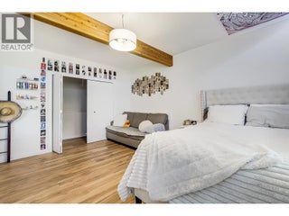 1590 Willow Crescent. Kelowna, British Columbia