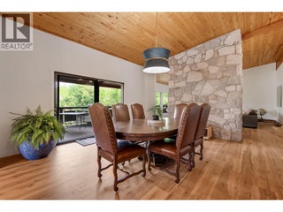 1590 Willow Crescent. Kelowna, British Columbia