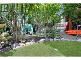 1590 Willow Crescent. Kelowna, British Columbia