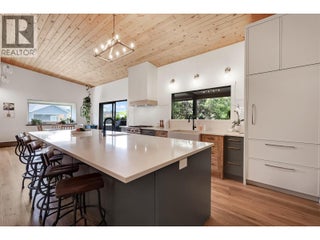 1590 Willow Crescent. Kelowna, British Columbia