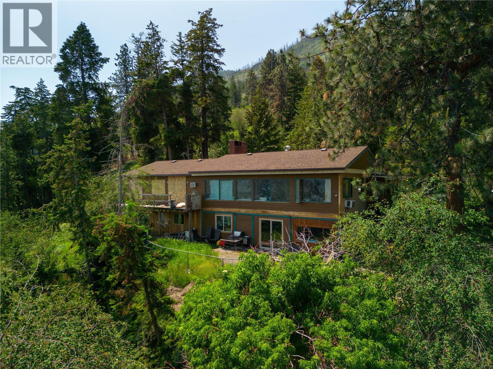 7260 Highway 97 Highway S. Peachland, British Columbia