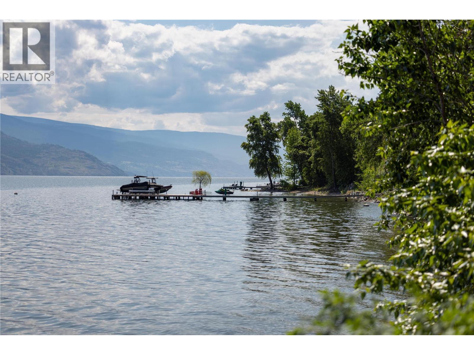 7260 Highway 97 Highway S. Peachland, British Columbia