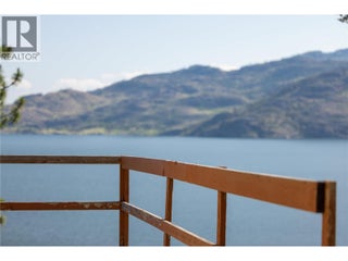 7260 Highway 97 Highway S. Peachland, British Columbia