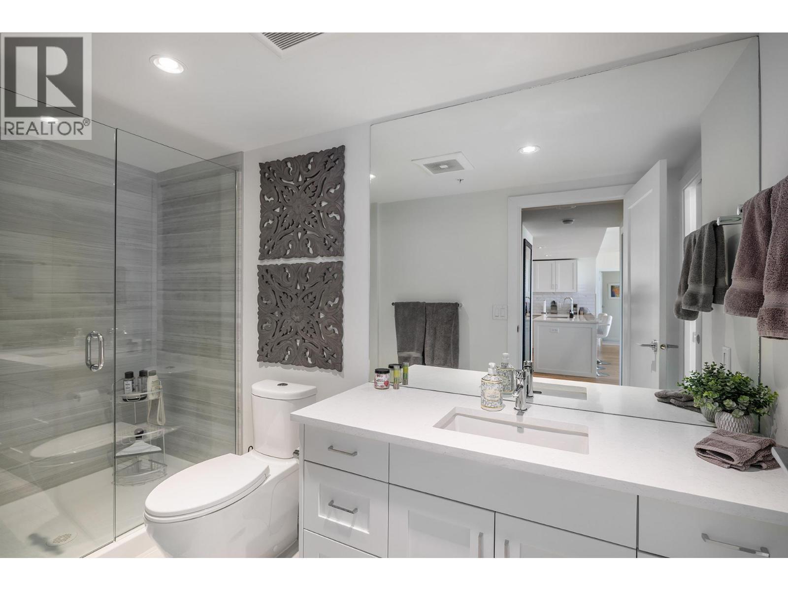 485 Groves Avenue Unit# 607. Kelowna, British Columbia