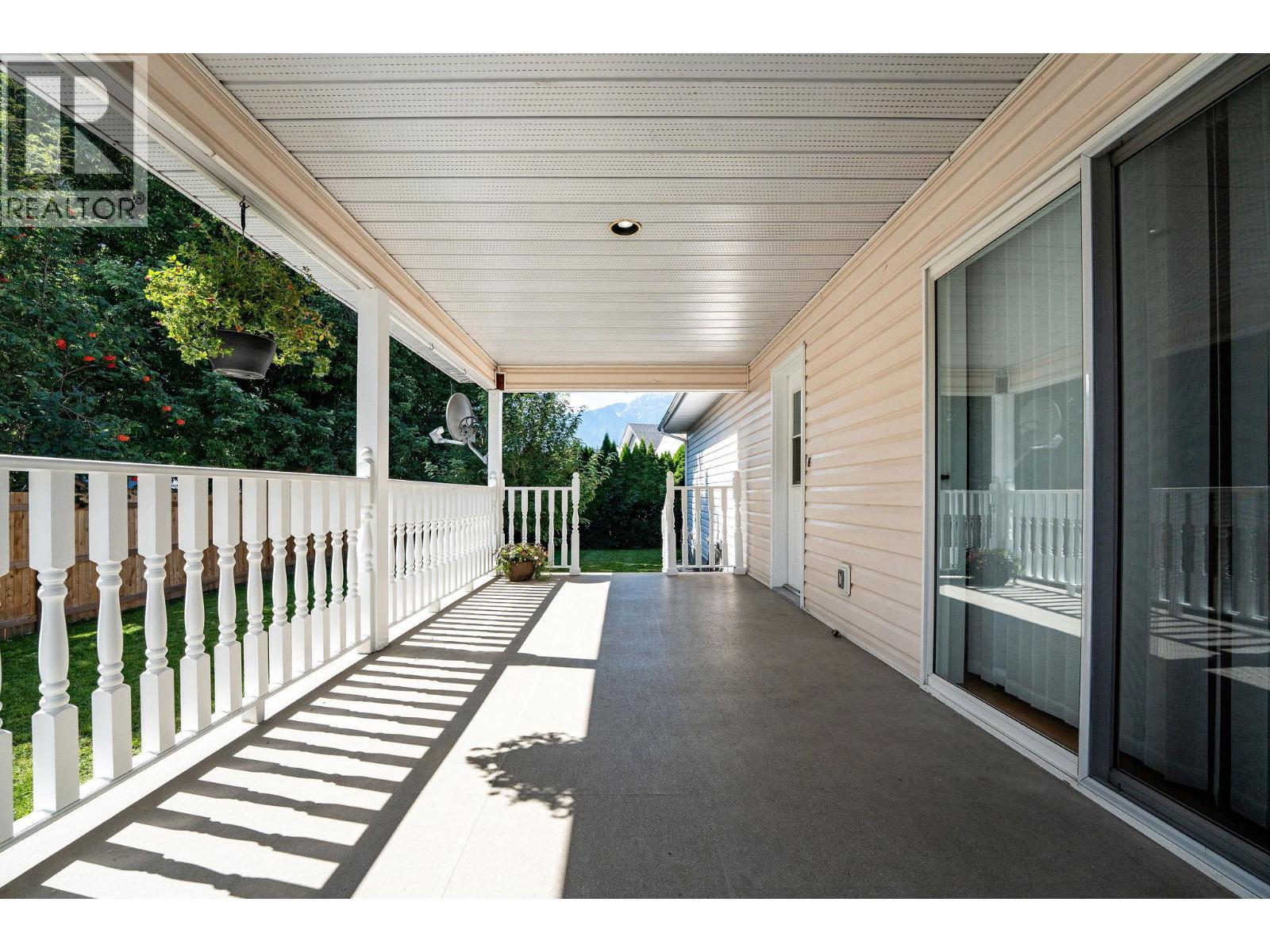 1017 Cottonwood Street. Revelstoke, British Columbia