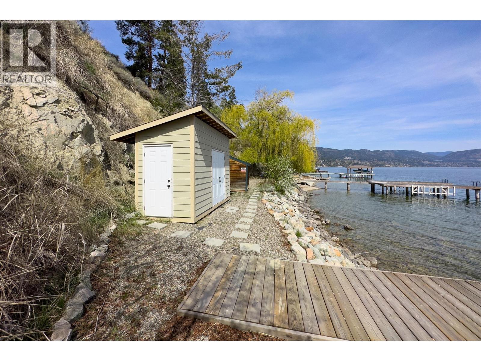 7172 Brent Road. Peachland, British Columbia