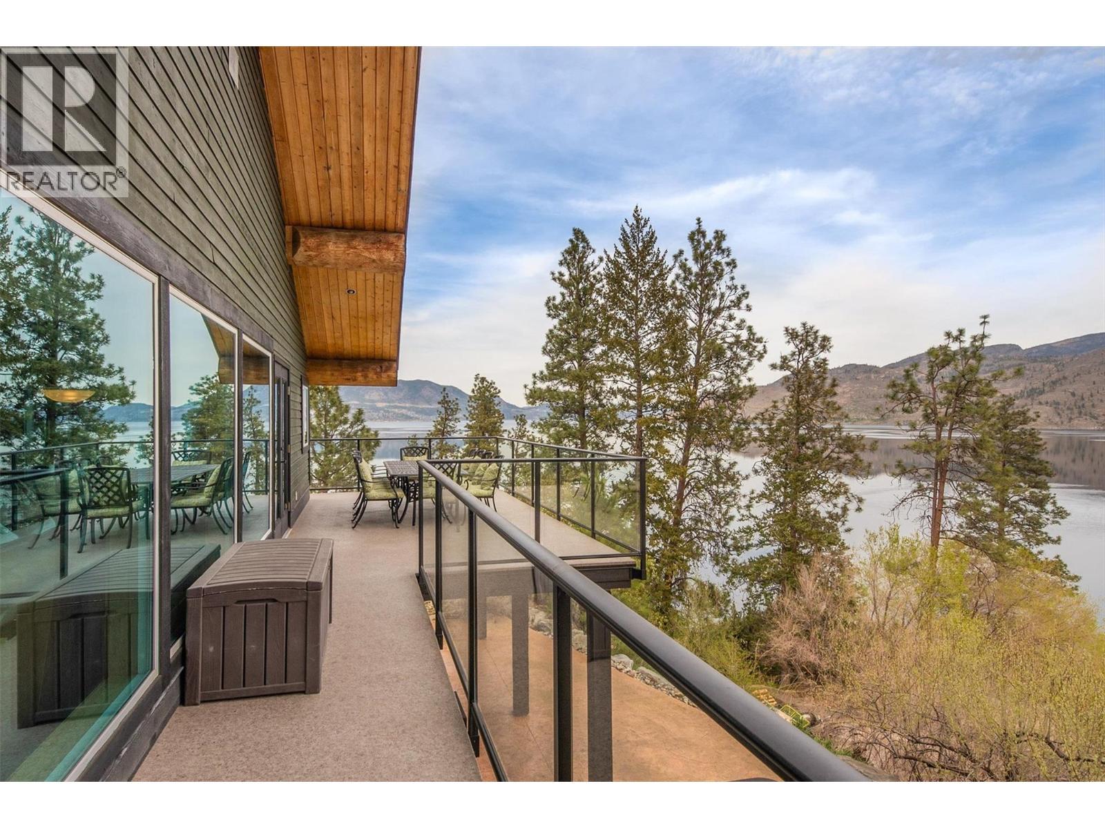 7172 Brent Road. Peachland, British Columbia