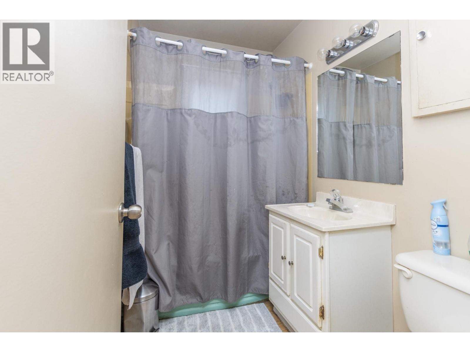 1120 Shuswap Street Se. Salmon Arm, British Columbia