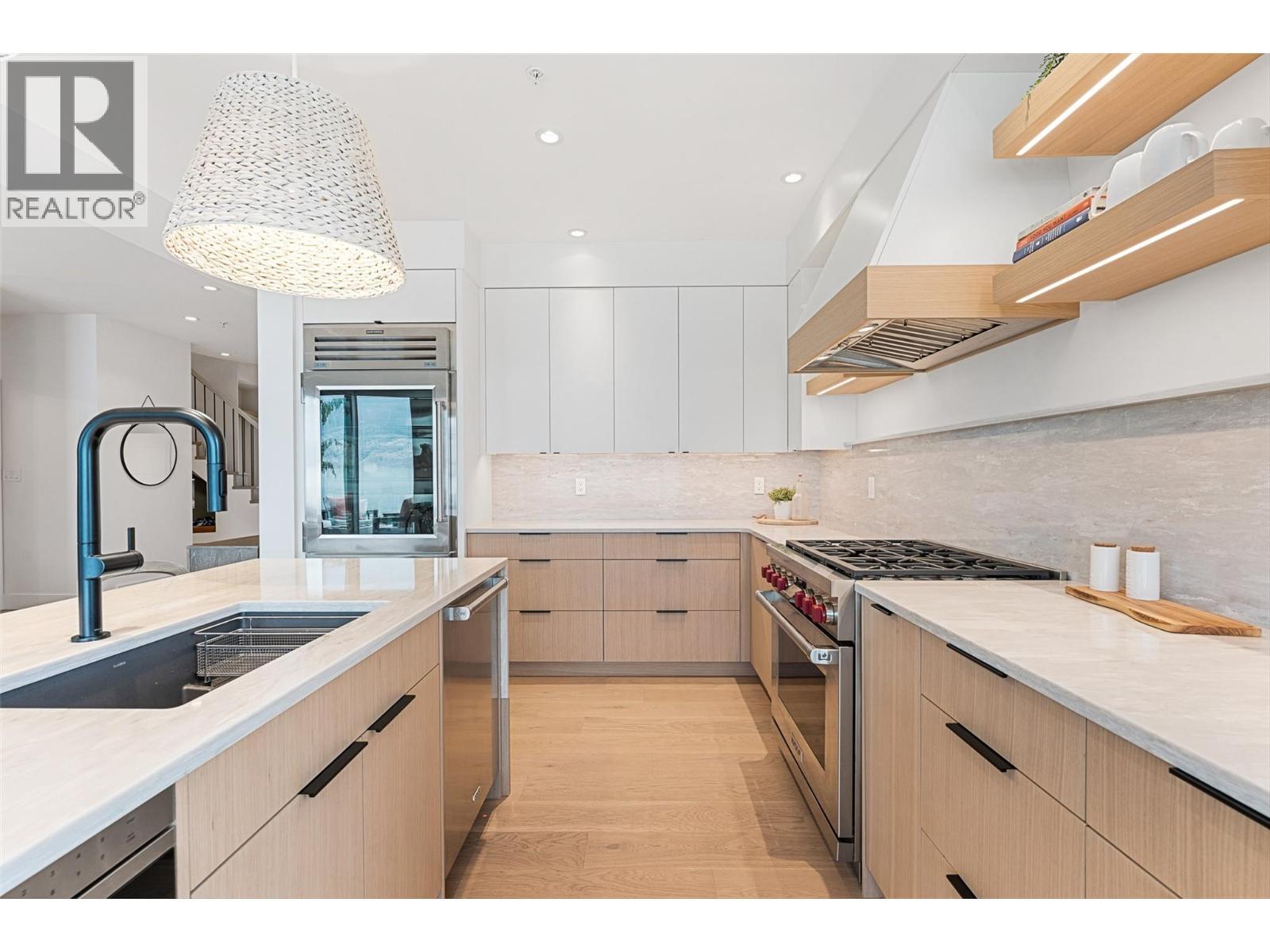 15419 Lakeshore Drive N Unit# 10. Summerland, British Columbia