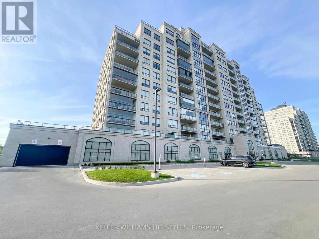 512 - 260 Village Walk Boulevard, London North (north R)