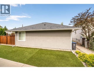 620 - 622 Birch Avenue. Kelowna, British Columbia