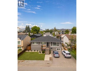620 - 622 Birch Avenue. Kelowna, British Columbia
