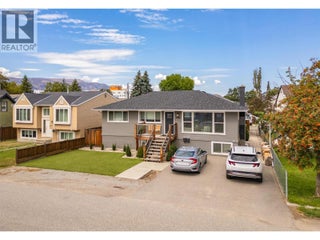 620 - 622 Birch Avenue. Kelowna, British Columbia