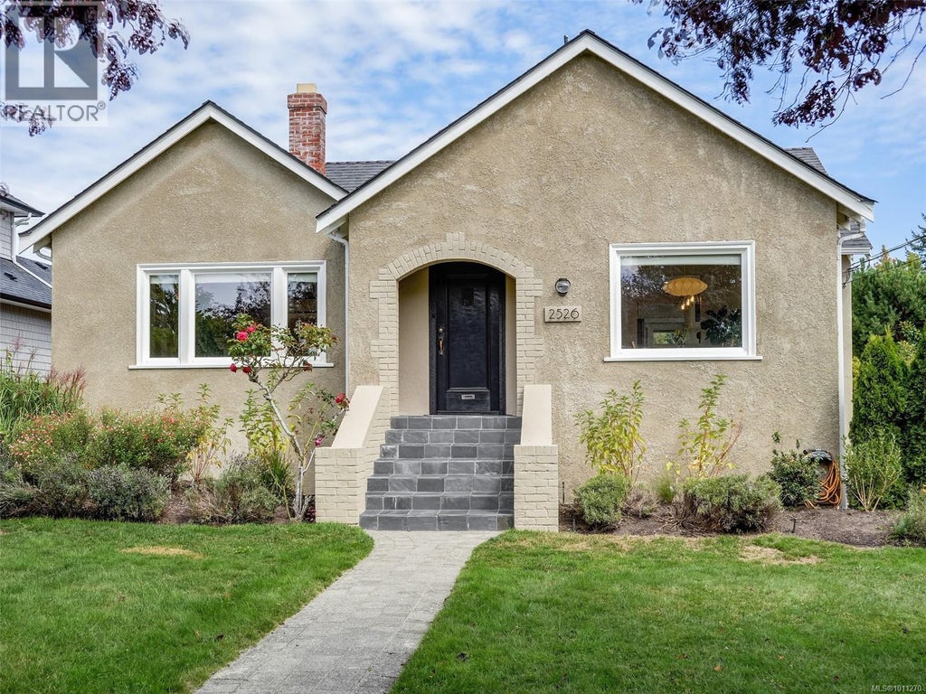 2526 Dalhousie Street, Oak Bay