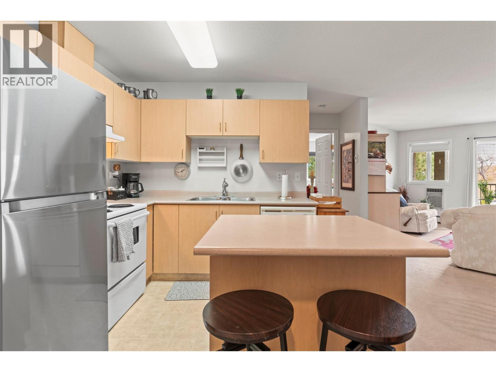 4900 Okanagan Avenue Unit# 402. Vernon, British Columbia