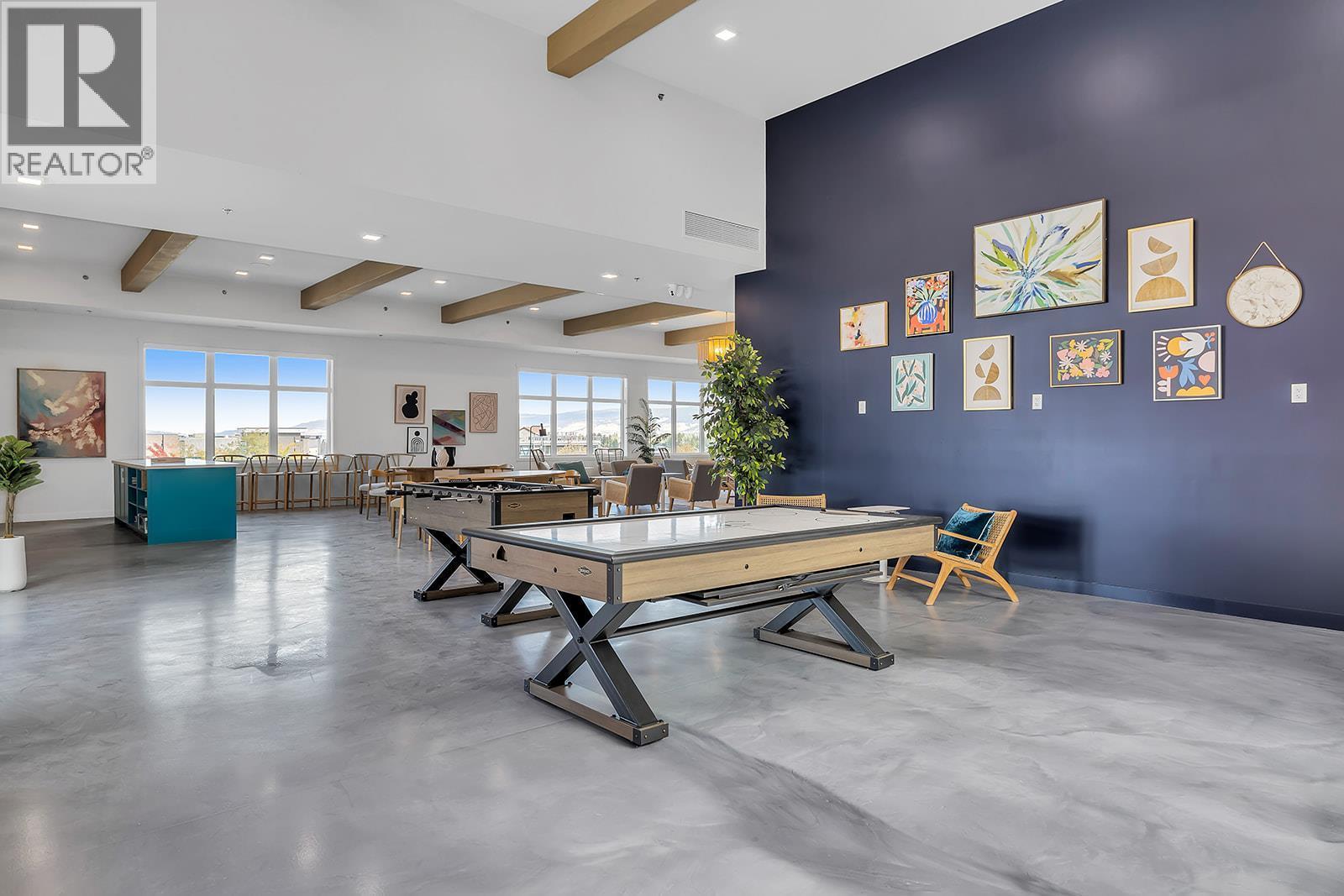 1057 Frost Road Unit# 218. Kelowna, British Columbia