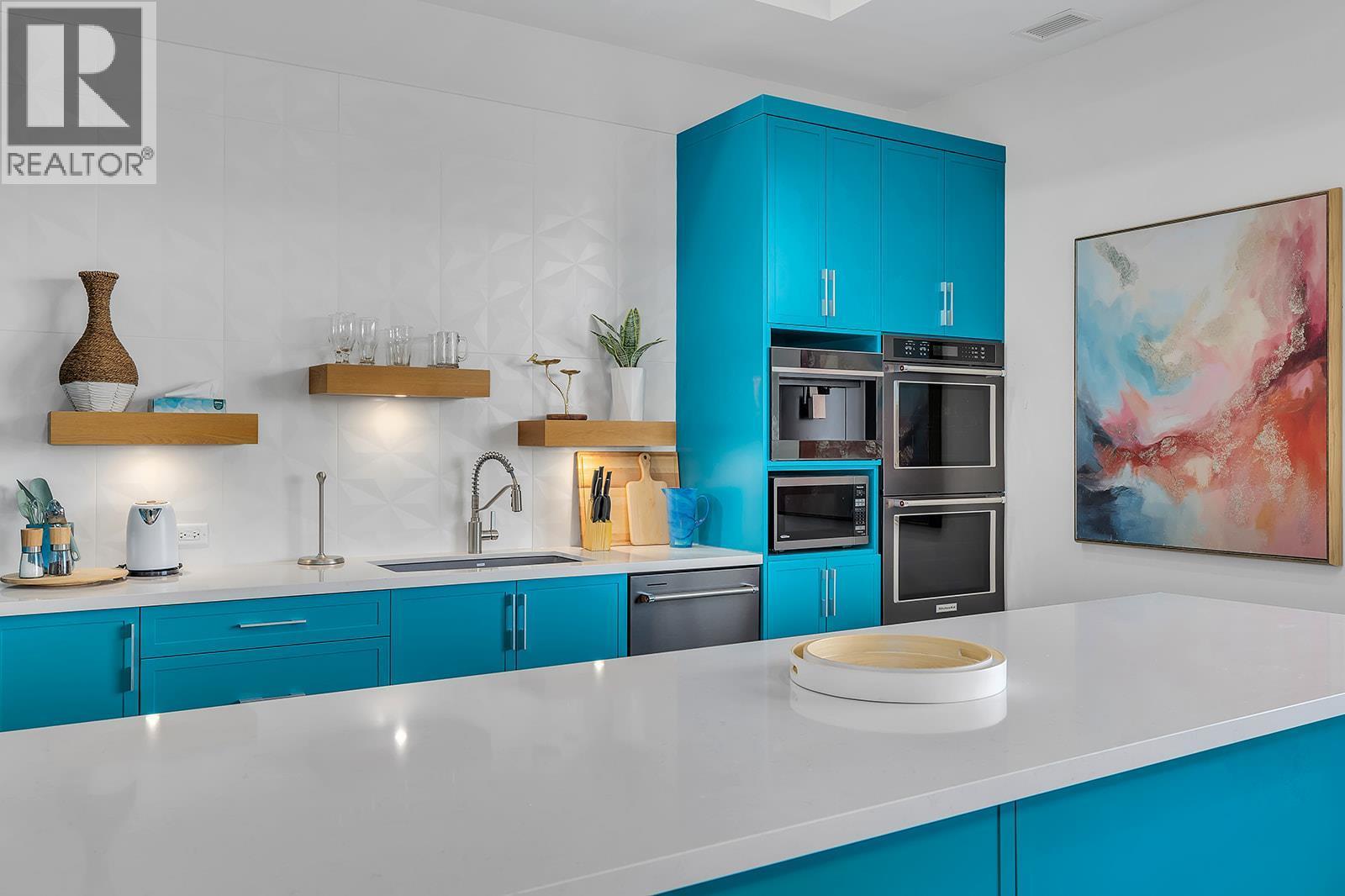 1057 Frost Road Unit# 218. Kelowna, British Columbia