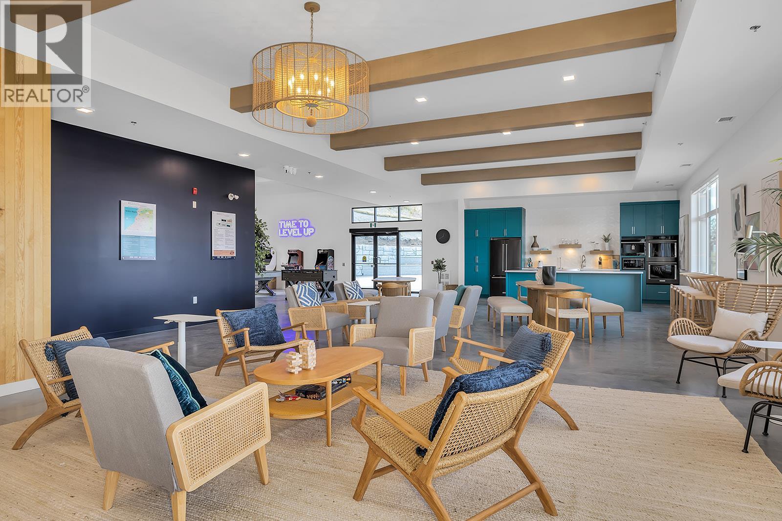 1057 Frost Road Unit# 218. Kelowna, British Columbia