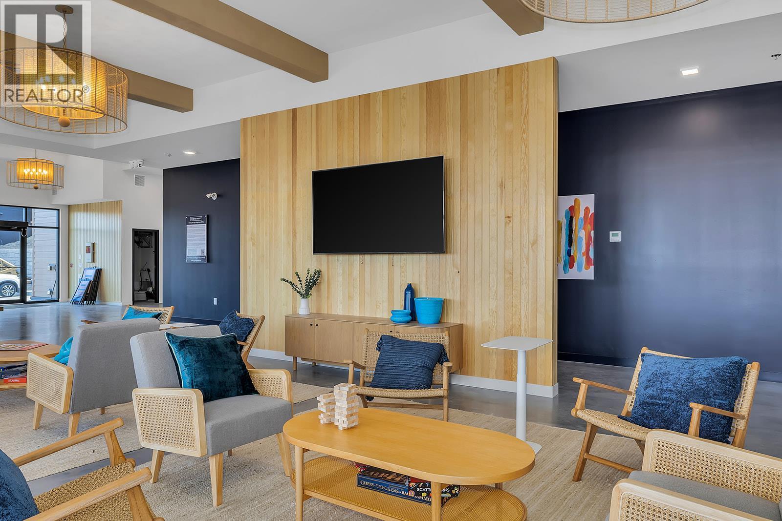 1057 Frost Road Unit# 218. Kelowna, British Columbia