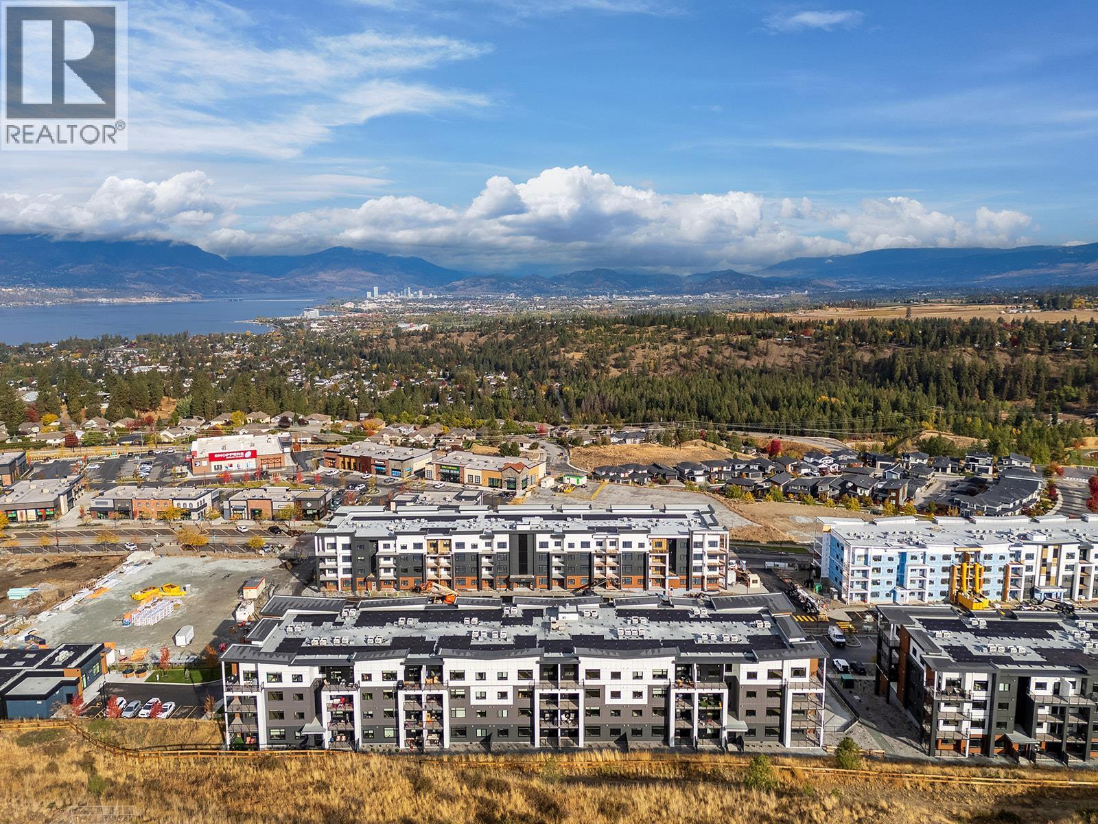 1057 Frost Road Unit# 218. Kelowna, British Columbia