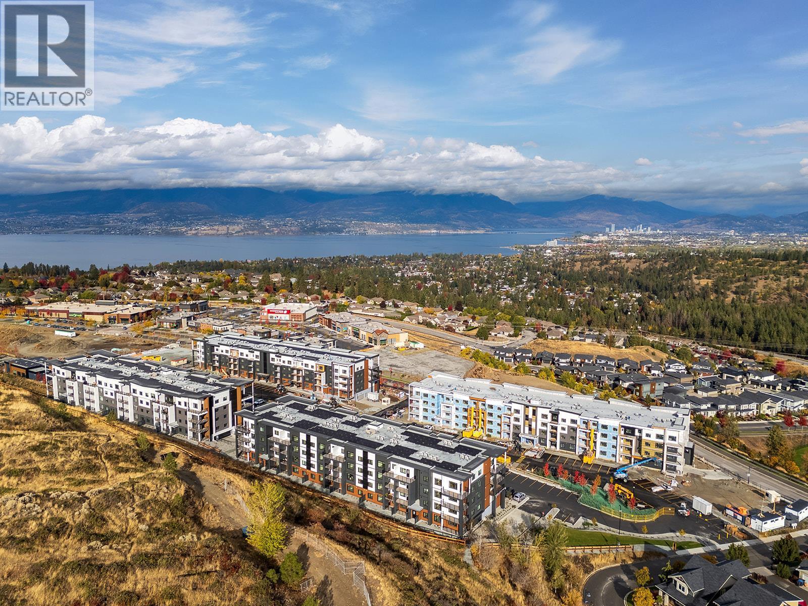 1057 Frost Road Unit# 218. Kelowna, British Columbia