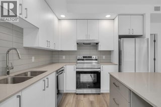 1057 Frost Road Unit# 218. Kelowna, British Columbia